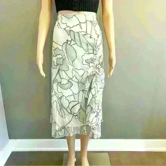 BANDOLERA Boho  Floral Pastel Green Pattern Cottagecore High Waisted Midi Skirt. - Picture 1 of 11